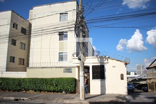 Fachada de apartamento para alugar com 2 quartos, 45m² em Fonte Grande, Contagem