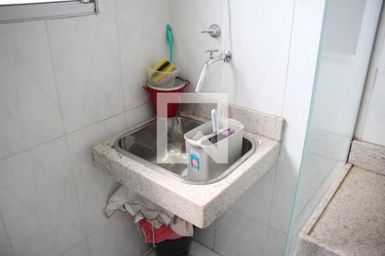 Área de Serviço de apartamento para alugar com 2 quartos, 45m² em Fonte Grande, Contagem