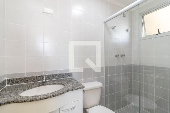 Banheiro da Suíte de apartamento para alugar com 3 quartos, 80m² em Sítio do Morro, São Paulo