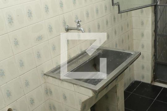 Área de Serviço de casa para alugar com 2 quartos, 60m² em Metrópole, Nova Iguaçu