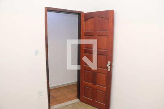 Quarto de casa para alugar com 2 quartos, 60m² em Metrópole, Nova Iguaçu