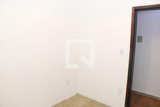 Quarto de casa para alugar com 2 quartos, 60m² em Metrópole, Nova Iguaçu
