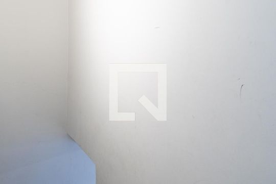 Escada de casa à venda com 2 quartos, 232m² em Vila Graciosa, São Paulo