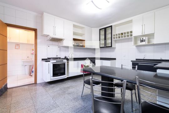 Cozinha de casa à venda com 2 quartos, 232m² em Vila Graciosa, São Paulo