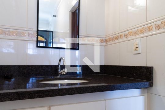 Banheiro Suite 2 de casa à venda com 2 quartos, 232m² em Vila Graciosa, São Paulo