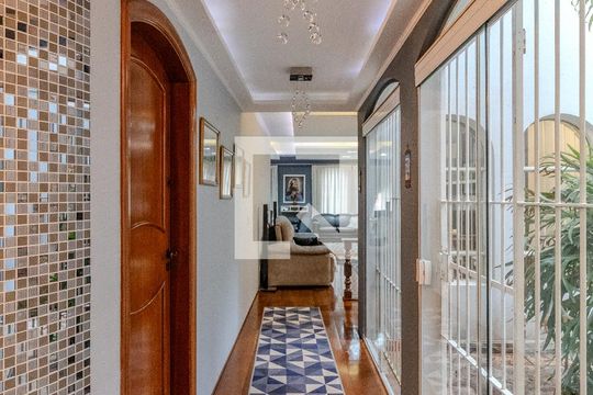 Corredor de casa para alugar com 3 quartos, 435m² em Jardim Leonor, São Paulo