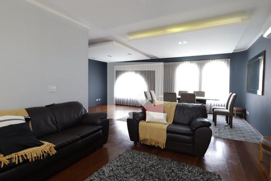 Sala de TV de casa para alugar com 3 quartos, 435m² em Jardim Leonor, São Paulo