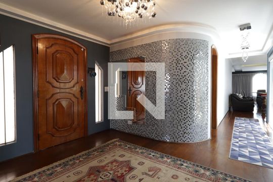 Sala  de casa para alugar com 3 quartos, 435m² em Jardim Leonor, São Paulo