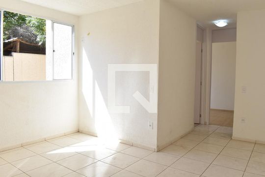 Sala de apartamento para alugar com 2 quartos, 50m² em Campo Grande, Rio de Janeiro