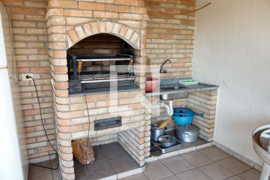 Área comum - Churrasqueira de casa à venda com 3 quartos, 203m² em Quitaúna, Osasco
