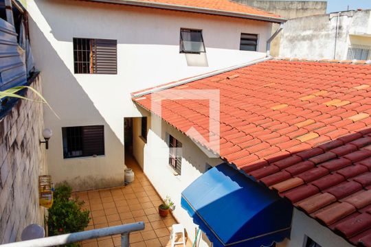 Área comum de casa à venda com 3 quartos, 203m² em Quitaúna, Osasco