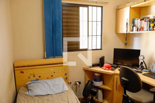 Quarto 2 de casa à venda com 3 quartos, 203m² em Quitaúna, Osasco