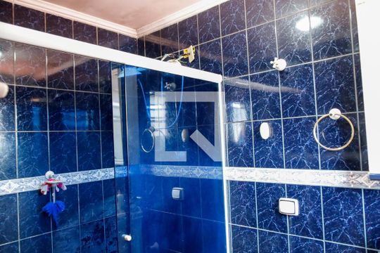 Banheiro da Suíte 1 de casa à venda com 3 quartos, 203m² em Quitaúna, Osasco