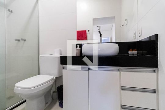 Casa 1 - Banheiro da suíte de casa à venda com 3 quartos, 431m² em Planalto, Belo Horizonte