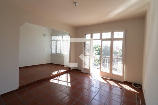 Sala de apartamento à venda com 2 quartos, 46m² em Tauá, Rio de Janeiro