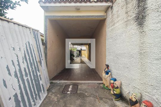 Garagem de casa para alugar com 2 quartos, 60m² em Campo Grande, Rio de Janeiro