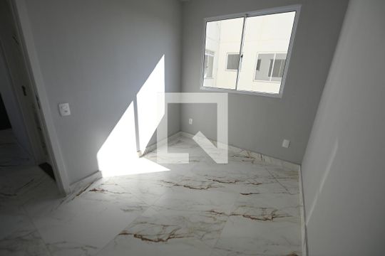 Quarto 2 de apartamento para alugar com 2 quartos, 42m² em Setor Grajaú, Goiânia