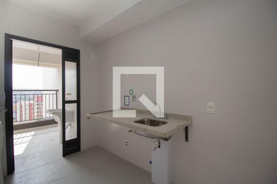 Cozinha de apartamento à venda com 2 quartos, 82m² em Vila Primavera, São Paulo