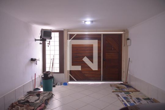 Área Externa de casa à venda com 3 quartos, 205m² em Vila Alpina, Santo André