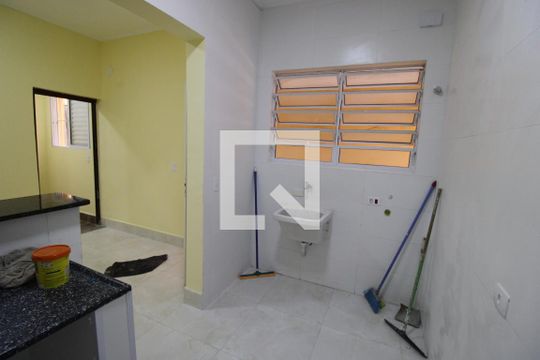 Área de Serviço de casa para alugar com 1 quarto, 59m² em Jardim Miriam, São Paulo