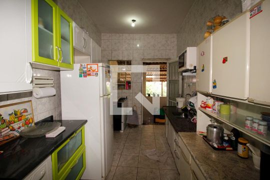 Cozinha de casa à venda com 3 quartos, 500m² em Bom Jesus, Belo Horizonte
