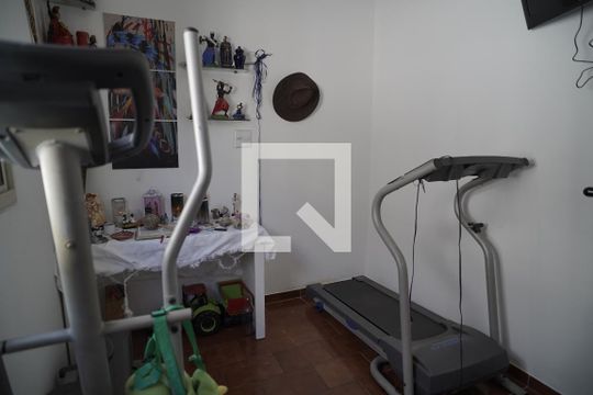 Quarto 2 de casa à venda com 4 quartos, 203m² em Vila Barreto, São Paulo
