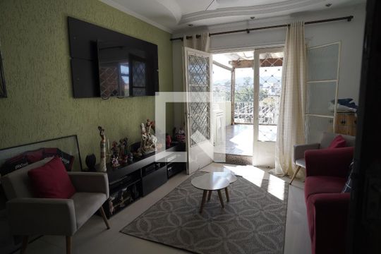 Sala de casa à venda com 4 quartos, 203m² em Vila Barreto, São Paulo