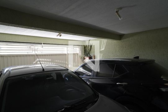 Garagem de casa à venda com 4 quartos, 203m² em Vila Barreto, São Paulo