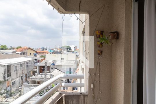 Sacada Sala de apartamento à venda com 2 quartos, 72m² em Vila Marieta, São Paulo