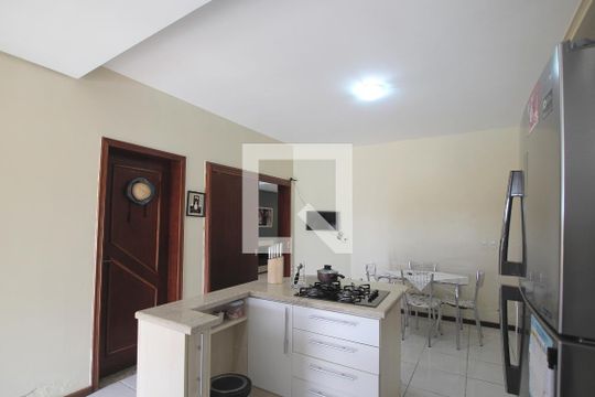 Cozinha de casa à venda com 3 quartos, 250m² em Jardim Dona Leopoldina, Porto Alegre