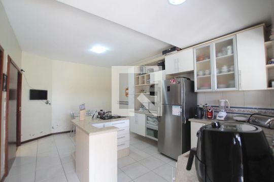 Cozinha de casa à venda com 3 quartos, 250m² em Jardim Dona Leopoldina, Porto Alegre