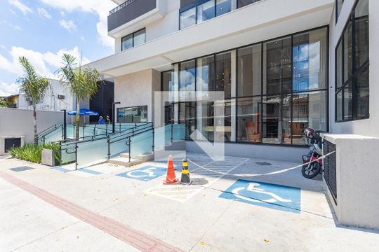 Fachada de kitnet/studio à venda com 1 quarto, 25m² em Pinheiros, São Paulo