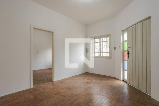 Sala 1 de casa à venda com 3 quartos, 200m² em São Sebastião, Porto Alegre