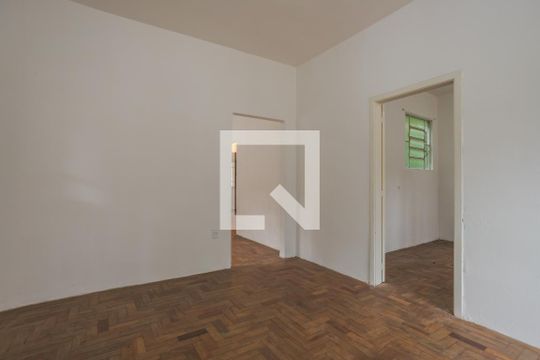 Sala 1 de casa à venda com 3 quartos, 200m² em São Sebastião, Porto Alegre