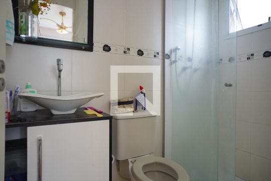 Banheiro da Suíte de apartamento à venda com 3 quartos, 67m² em Morro Santana, Porto Alegre