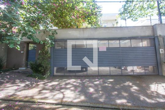 Fachada de casa à venda com 5 quartos, 402m² em Jardim Petrópolis, São Paulo
