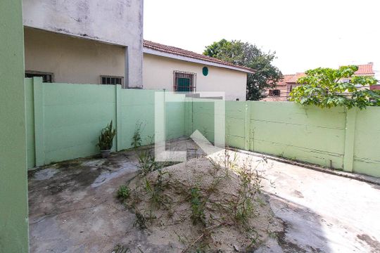 Quintal de casa à venda com 1 quarto, 75m² em Jardim Vila Formosa, São Paulo