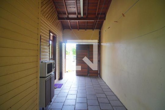 Garagem de casa à venda com 3 quartos, 82m² em Rondônia, Novo Hamburgo