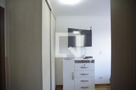 Suíte de apartamento para alugar com 2 quartos, 57m² em Jardim Marilu, Cotia