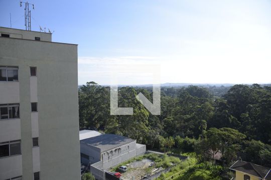 Quarto de apartamento para alugar com 2 quartos, 57m² em Jardim Marilu, Cotia