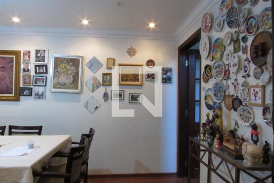 Sala de casa à venda com 4 quartos, 237m² em Jardim Bonfiglioli, São Paulo