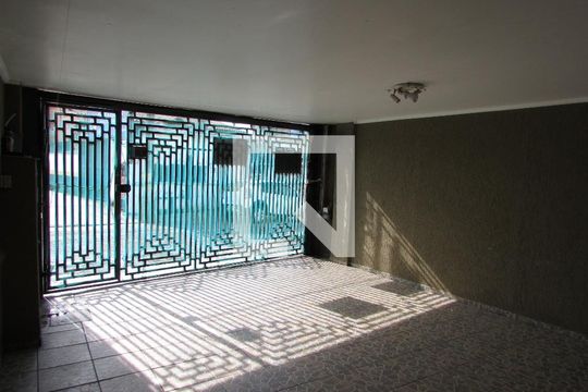 Garagem de casa à venda com 4 quartos, 237m² em Jardim Bonfiglioli, São Paulo