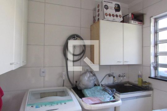 Área de Serviço de casa à venda com 4 quartos, 237m² em Jardim Bonfiglioli, São Paulo