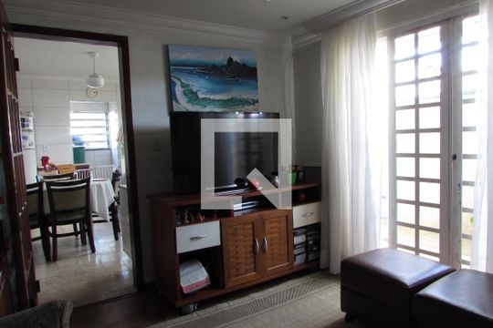 Sala de Tv de casa à venda com 4 quartos, 237m² em Jardim Bonfiglioli, São Paulo