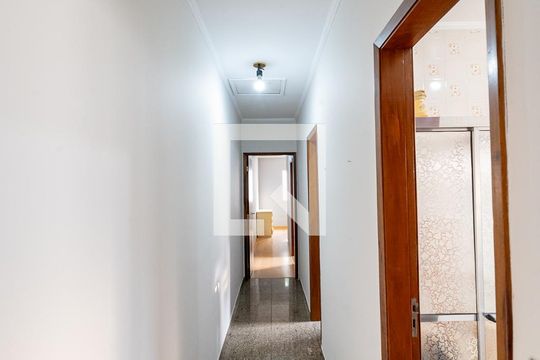 Corredor de casa à venda com 3 quartos, 199m² em Campo Belo, São Paulo