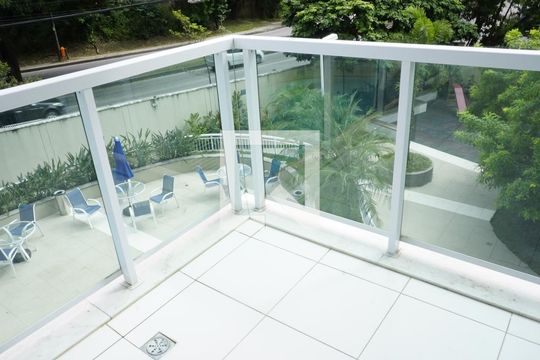 Varanda Sala de apartamento à venda com 2 quartos, 67m² em Jacarepaguá, Rio de Janeiro