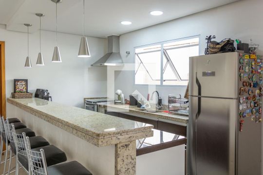 Cozinha de casa à venda com 3 quartos, 100m² em Vila Aricanduva, São Paulo