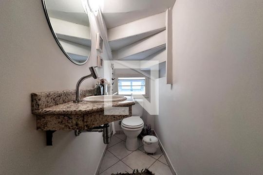 Lavabo de casa para alugar com 2 quartos, 110m² em Granja Julieta, São Paulo