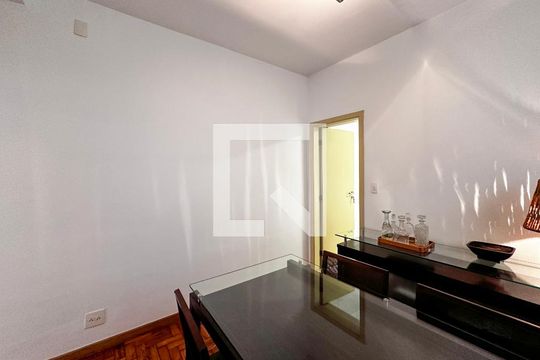Sala de casa para alugar com 2 quartos, 110m² em Granja Julieta, São Paulo