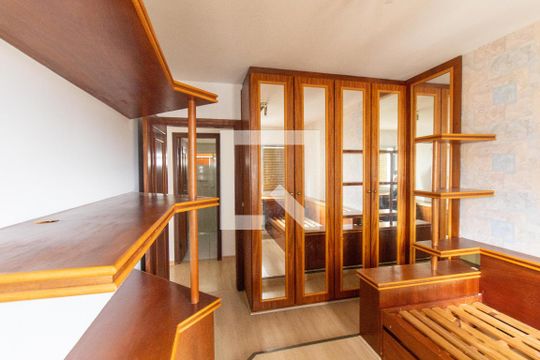 Quarto 2  de apartamento para alugar com 3 quartos, 246m² em Água Verde, Curitiba